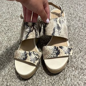 Adorable Snakeskin Wedges!